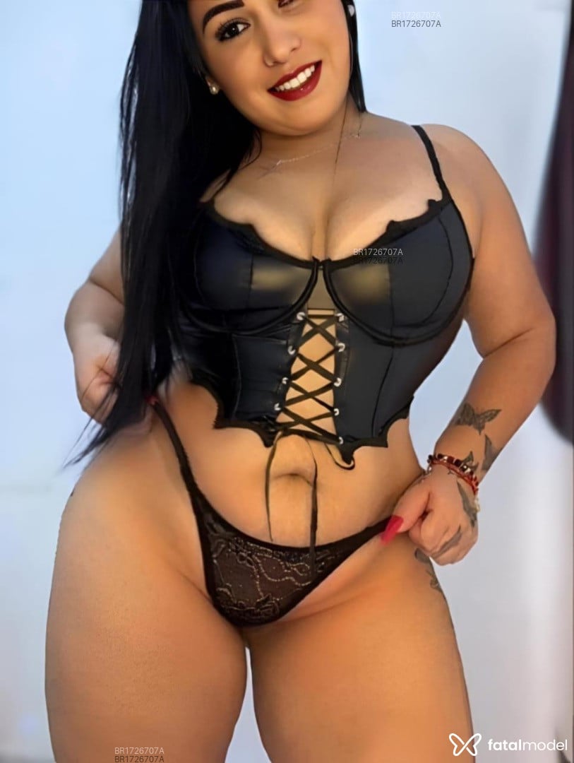 Acompanhante mulher morena (o) de olhos castanhos - Samantha Vargas Acompanhante mulher morena (o) de olhos castanhos - Samantha Vargas