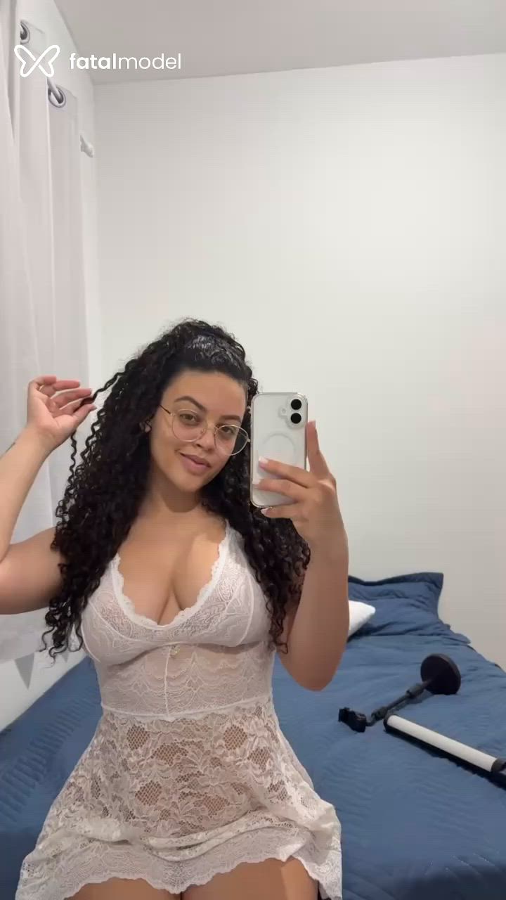 Acompanhante mulher morena (o) de olhos castanhos - Gabbi