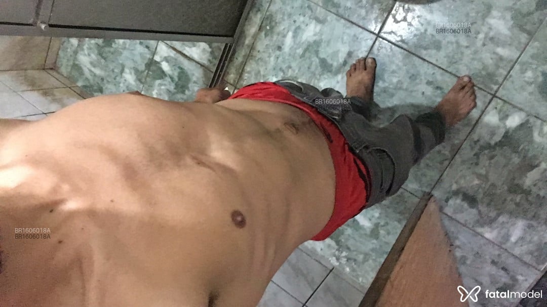 Acompanhante homem morena (o) de olhos pretos em Santa Luzia Acompanhante homem morena (o) de olhos pretos em Santa Luzia - Ronaldo
