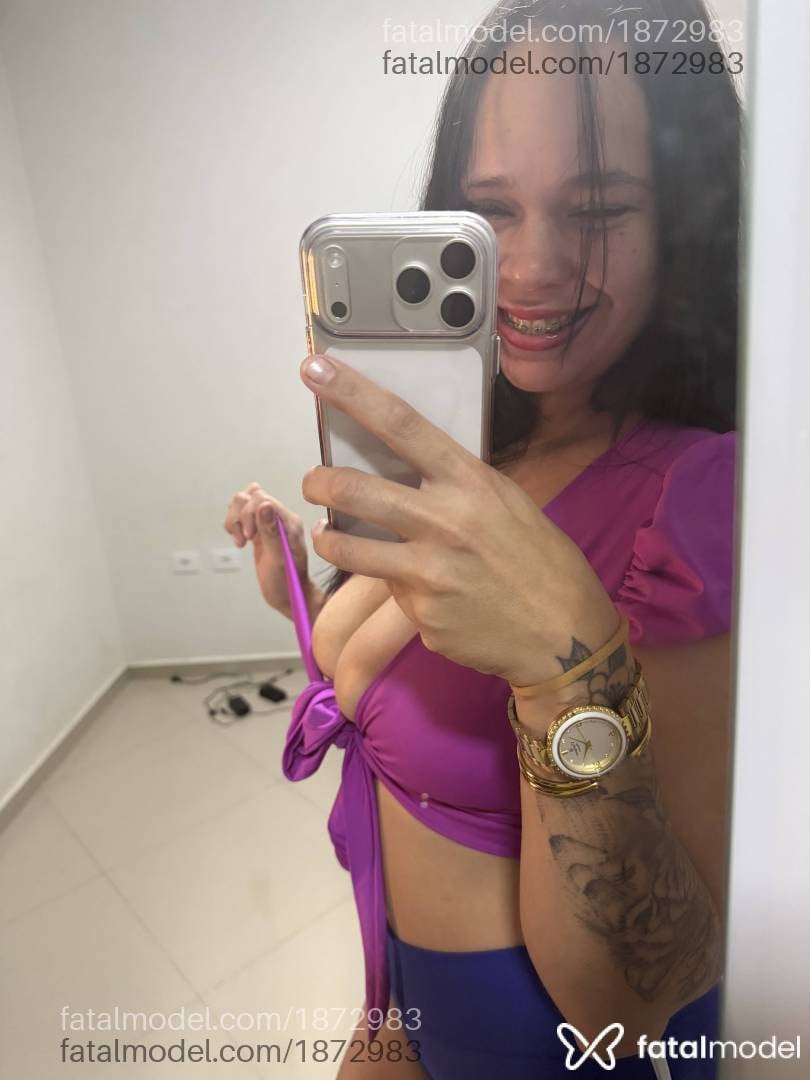 Acompanhante mulher morena (o) de olhos verdes - Miih