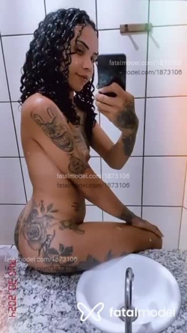 Acompanhante mulher morena (o) de olhos castanhos em Sacramento Acompanhante mulher morena (o) de olhos castanhos em Sacramento - Fernanda