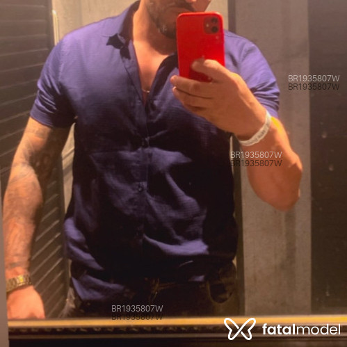 Acompanhante homem com cabelo castanho de olhos castanhos - Rogerio Acompanhante homem com cabelo castanho de olhos castanhos - Rogerio