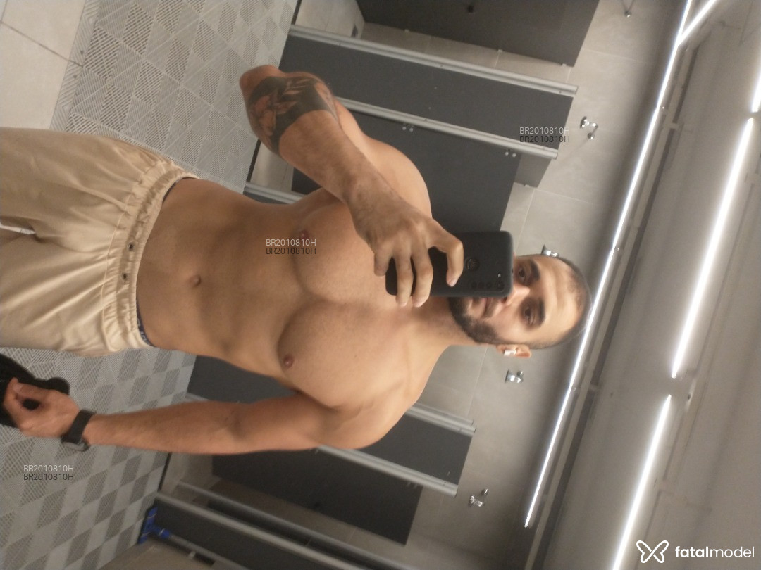 Acompanhante homem morena (o) de olhos castanhos em Rio de Janeiro - Heitor Ferreira