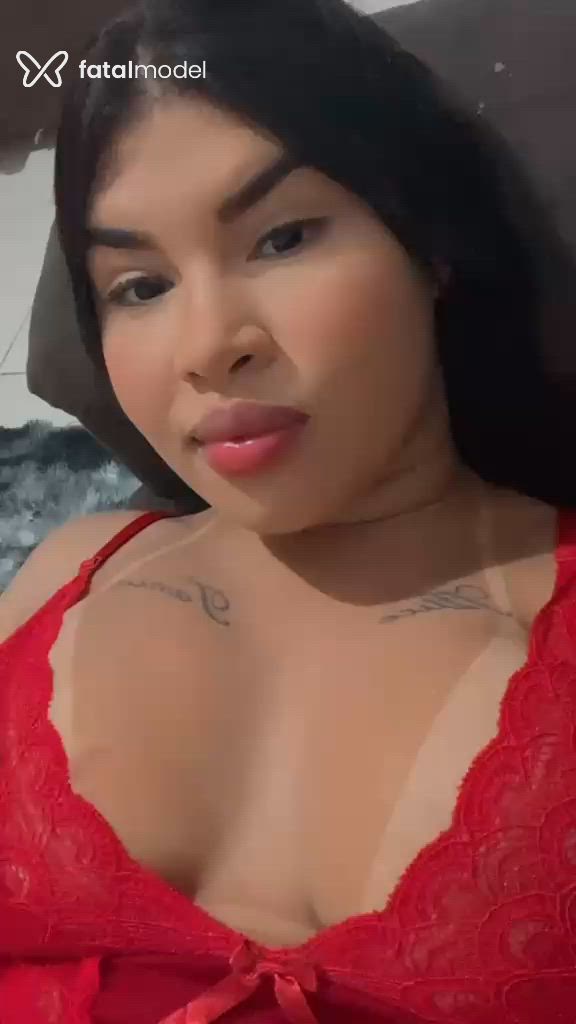 Acompanhante mulher morena (o) de olhos pretos - Luna Acompanhante mulher morena (o) de olhos pretos - Luna