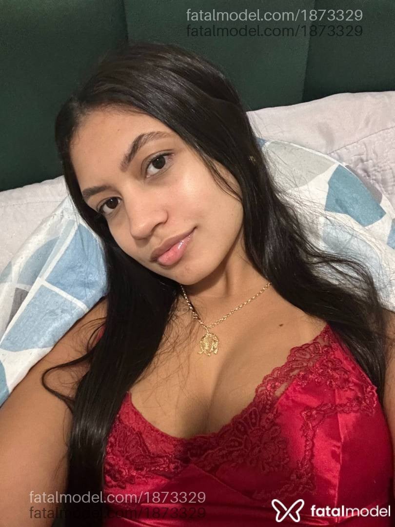 Acompanhante mulher com cabelo castanho de olhos pretos em Assis - Bruna