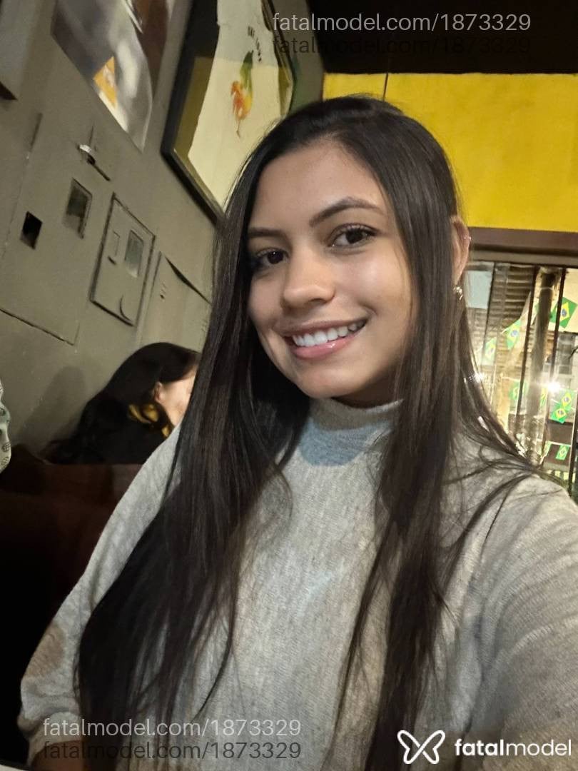 Acompanhante mulher com cabelo castanho de olhos pretos em Itabira - Bruna