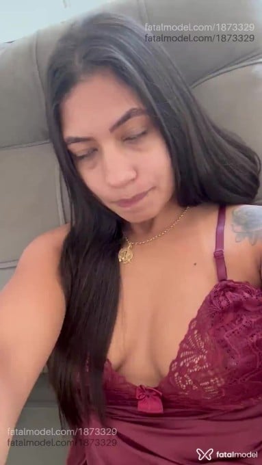 Acompanhante mulher com cabelo castanho de olhos pretos em Ourinhos - Bruna