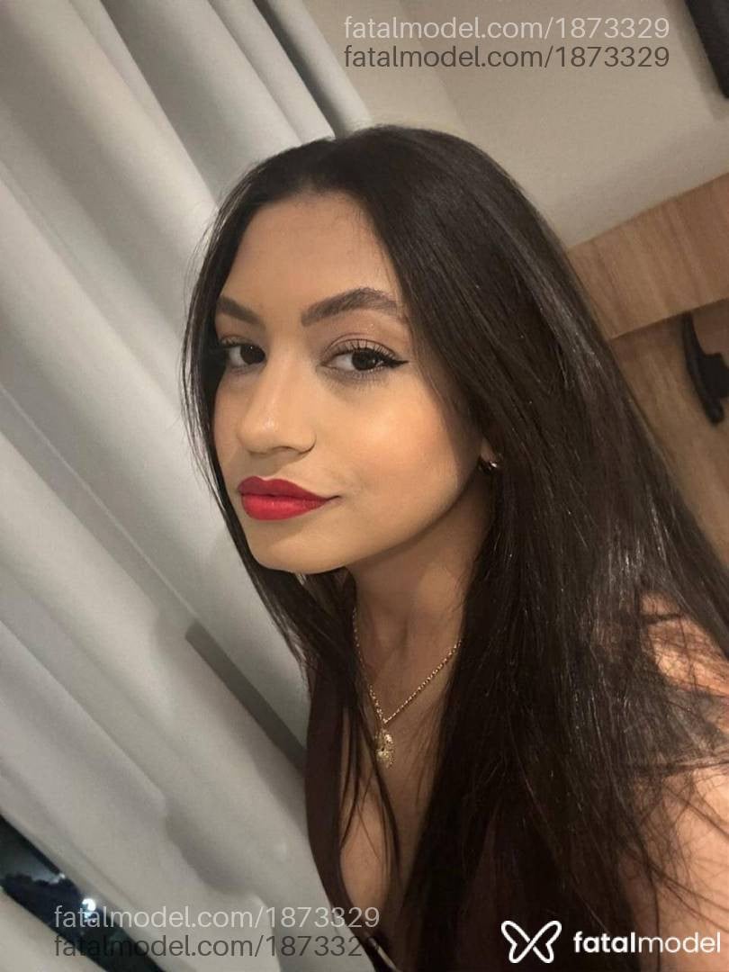 Acompanhante mulher com cabelo castanho de olhos pretos em Itabira - Bruna