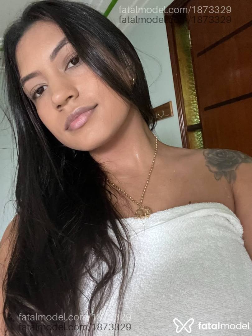 Acompanhante mulher com cabelo castanho de olhos pretos em Itabira - Bruna