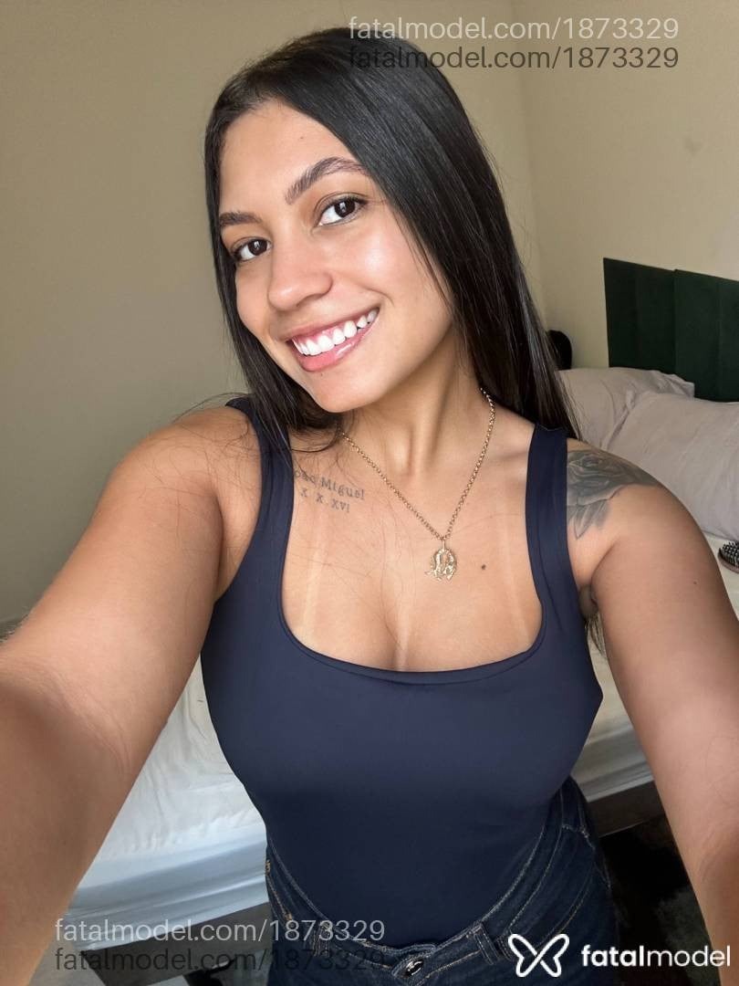 Acompanhante mulher com cabelo castanho de olhos pretos em Assis - Bruna