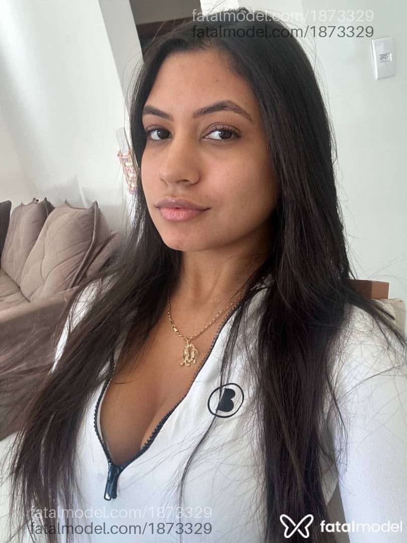 Acompanhante mulher com cabelo castanho de olhos pretos em Itabira - Bruna