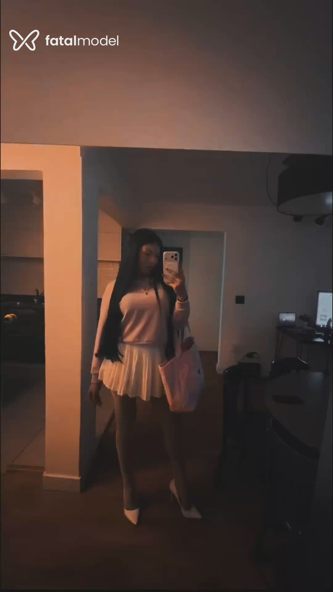 Acompanhante mulher trans morena (o) de olhos castanhos em Balneário Camboriú Acompanhante mulher trans morena (o) de olhos castanhos em Balneário Camboriú - Sofia santtos