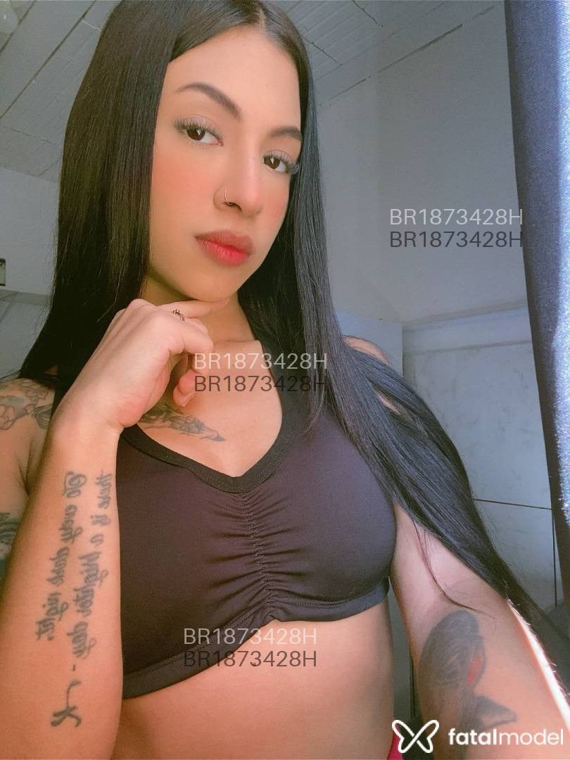 Acompanhante mulher morena (o) de olhos pretos em Brusque - Candy