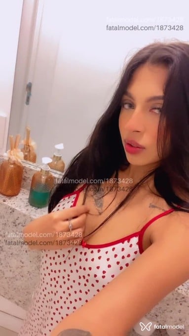 Acompanhante mulher morena (o) de olhos pretos em Brusque - Candy