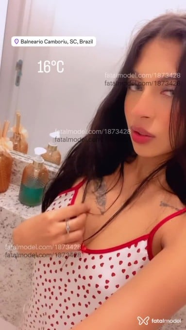 Acompanhante mulher morena (o) de olhos pretos em Brusque - Candy