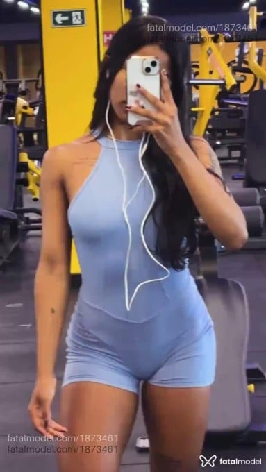 Acompanhante mulher morena (o) de olhos pretos em Brasília - Isadora