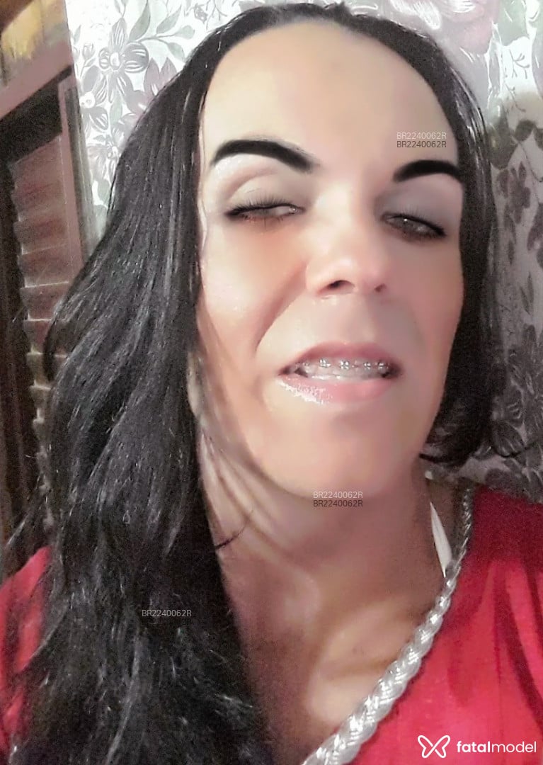 Acompanhante mulher trans morena (o) de olhos castanhos em Santo Antônio da Patrulha - Bianca