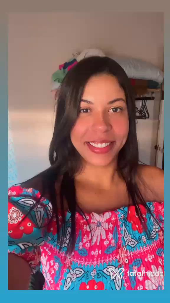Acompanhante mulher morena (o) de olhos pretos - Emilly Assis Acompanhante mulher morena (o) de olhos pretos - Emilly Assis