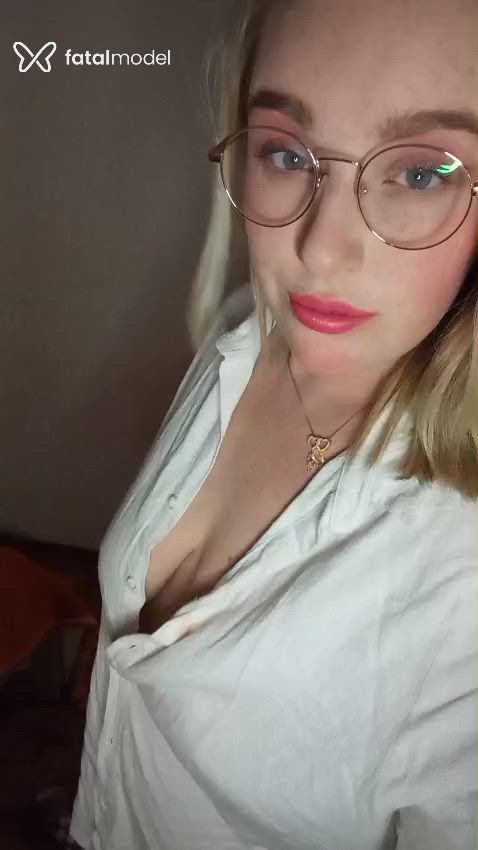 Acompanhante mulher loira (o) de olhos azuis em Bento Gonçalves Acompanhante mulher loira (o) de olhos azuis em Bento Gonçalves - Gabriela