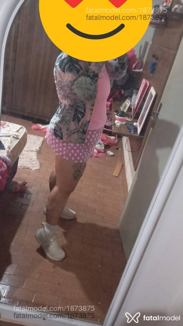 Acompanhante mulher morena (o) de olhos verdes - Flavia PluSize