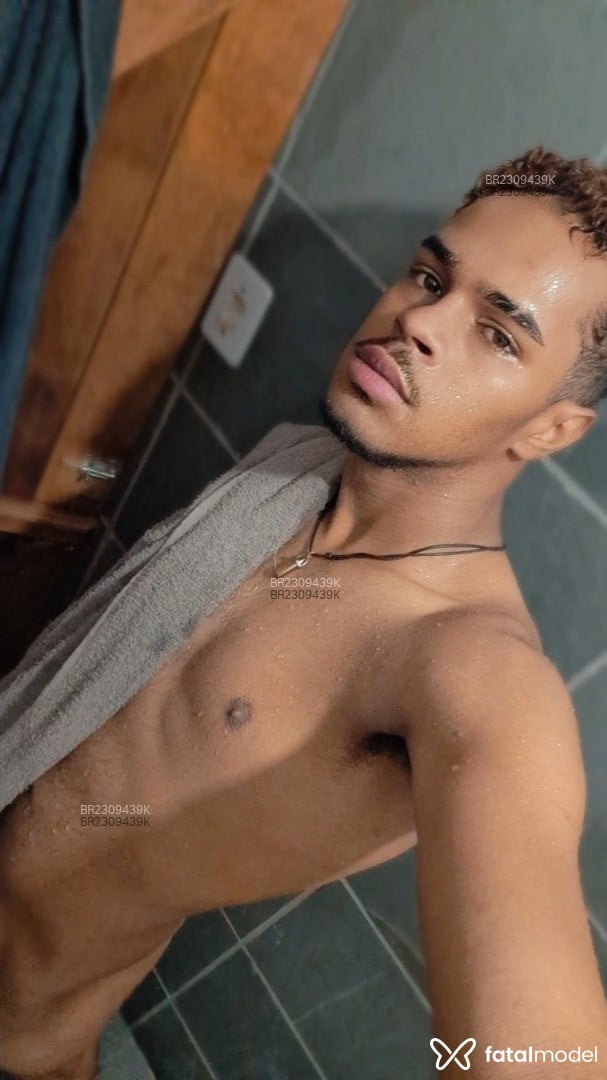Acompanhante homem com cabelo castanho de olhos castanhos em Francisco Morato Acompanhante homem com cabelo castanho de olhos castanhos em Francisco Morato - Novinhosafado