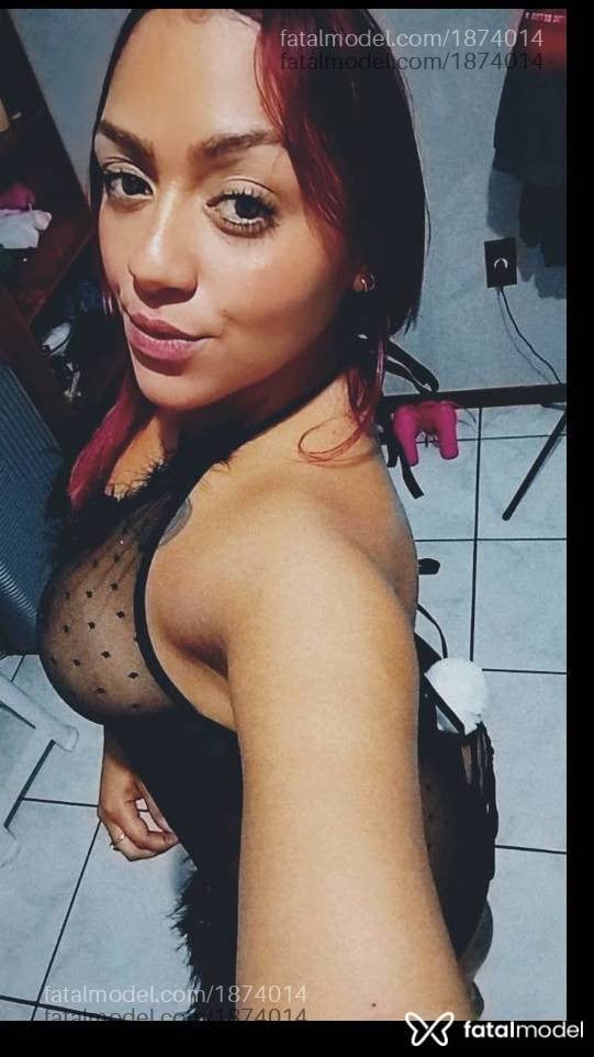 Acompanhante mulher morena (o) de olhos castanhos em Itapema - Vivian Ribeiro