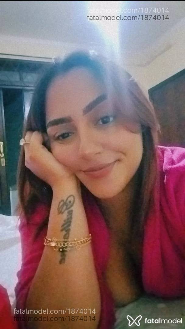 Acompanhante mulher morena (o) de olhos castanhos - Vivian Ribeiro