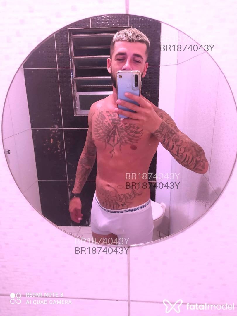 Acompanhante homem com cabelo castanho de olhos castanhos em São Paulo - MURILLO BUGATTY