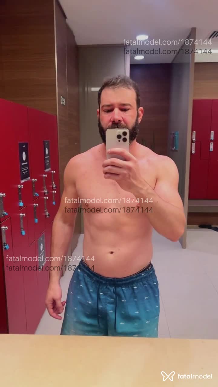 Acompanhante homem morena (o) de olhos pretos - Gustavo Acompanhante homem morena (o) de olhos pretos - Gustavo