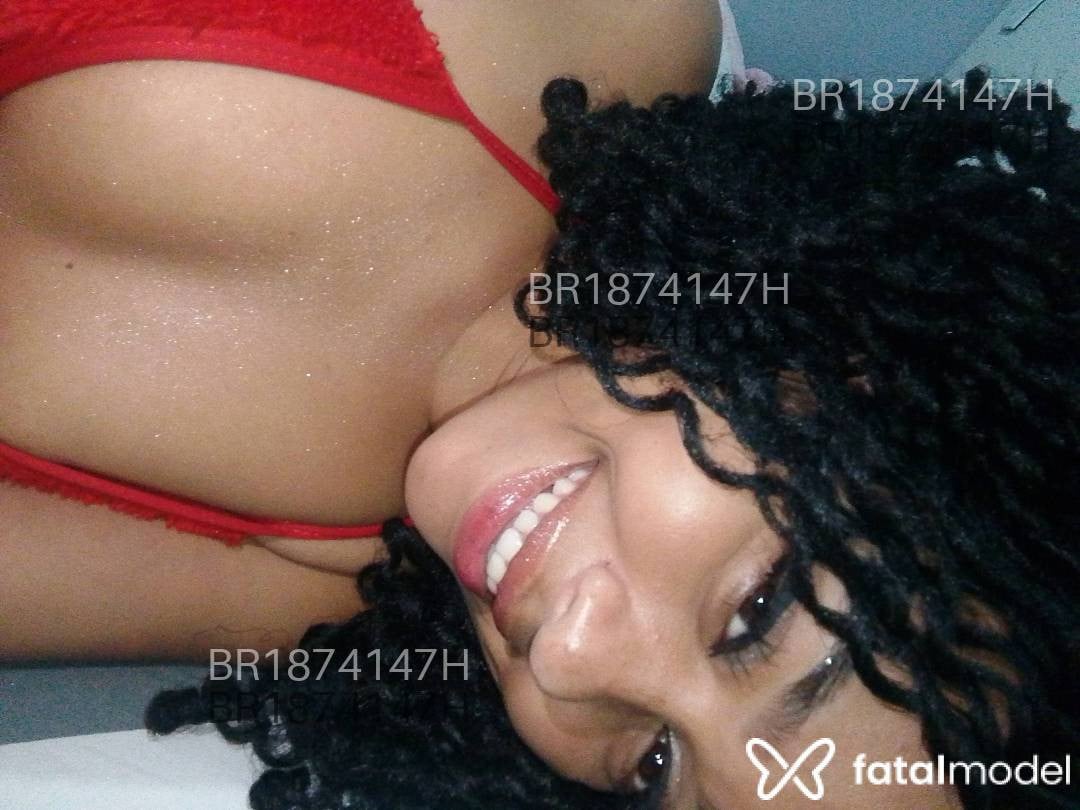 Acompanhante mulher com cabelo castanho de olhos castanhos em São Paulo - Luanda