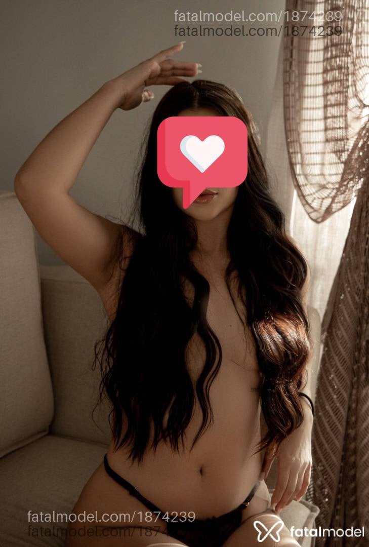 Acompanhante mulher morena (o) de olhos mel em Goiânia - Lívia