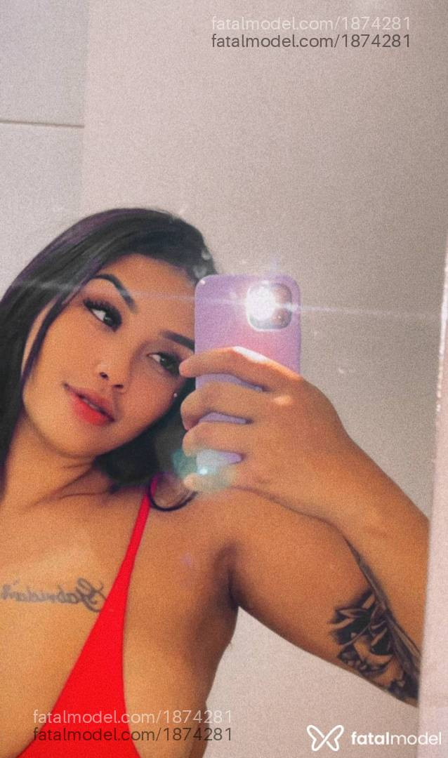 Acompanhante mulher com cabelo castanho de olhos castanhos em Passos Acompanhante mulher com cabelo castanho de olhos castanhos em Passos - Milena Martins