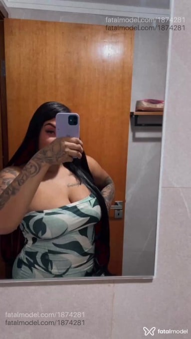 Acompanhante mulher com cabelo castanho de olhos castanhos em Passos Acompanhante mulher com cabelo castanho de olhos castanhos em Passos - Milena Martins