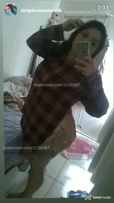 Acompanhante mulher com cabelo castanho de olhos mel em Virtual - Leslie