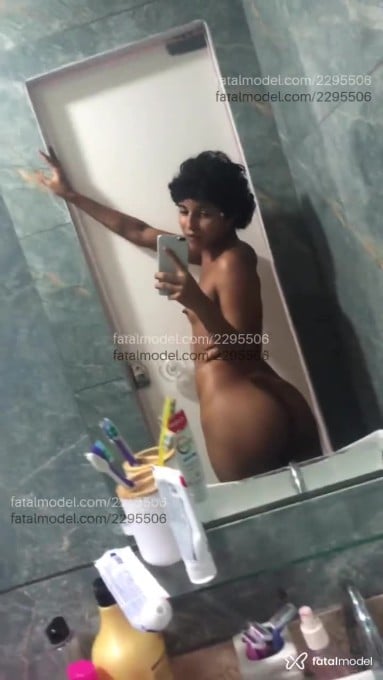 Acompanhante mulher trans morena (o) de olhos castanhos em Canaã dos Carajás - Yennifermello