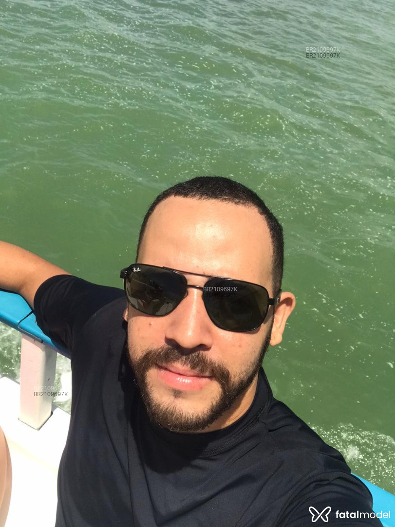 Acompanhante homem com cabelo castanho de olhos castanhos em Recife - Naldo