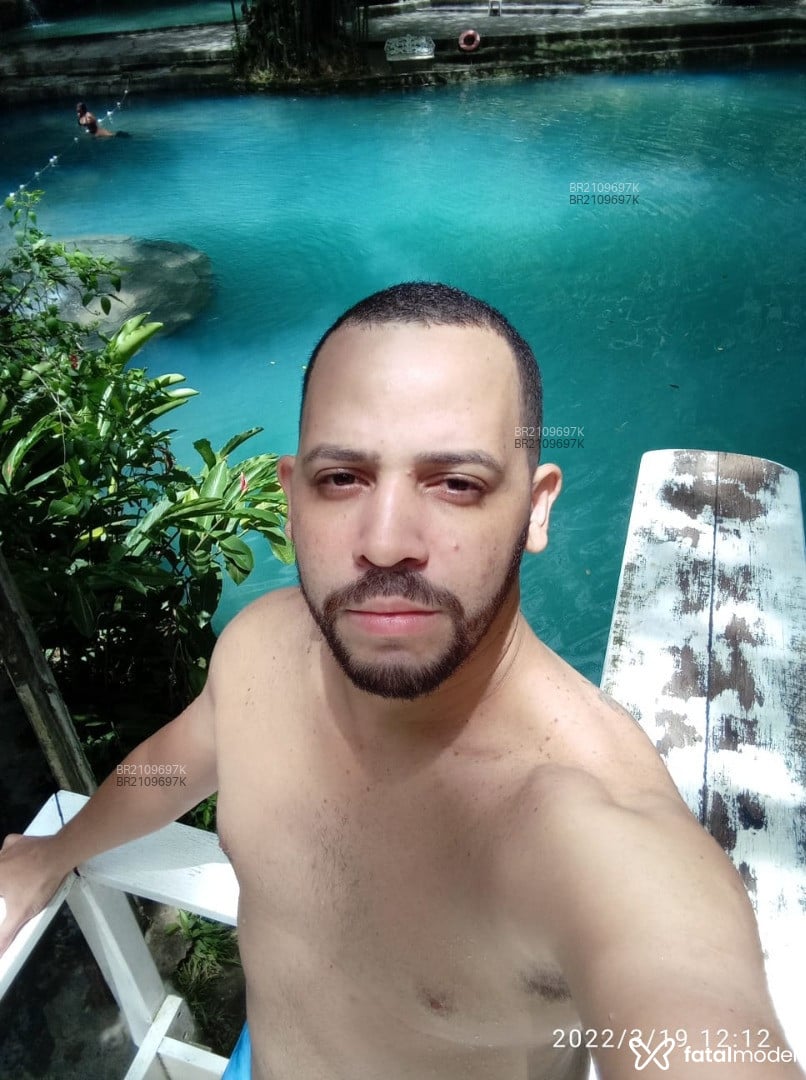 Acompanhante homem com cabelo castanho de olhos castanhos em Recife - Naldo