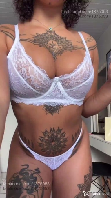 Acompanhante mulher morena (o) de olhos castanhos em Florianópolis - Nina