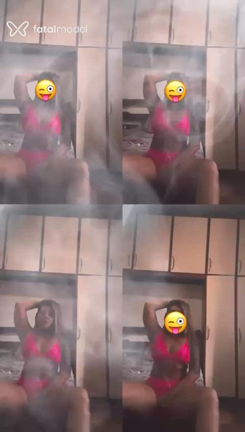 Acompanhante mulher loira (o) de olhos castanhos em Teresópolis Acompanhante mulher loira (o) de olhos castanhos em Teresópolis - Paloma Ferrari