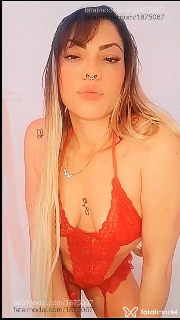Acompanhante mulher morena (o) de olhos castanhos - Renata Borges