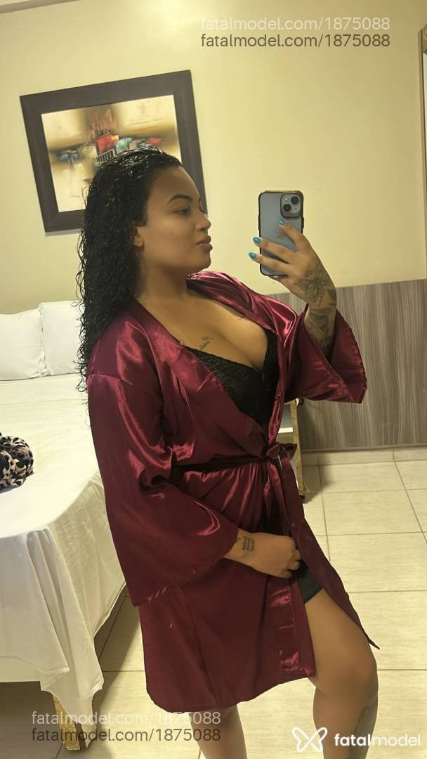 Acompanhante mulher morena (o) de olhos castanhos em Luís Eduardo Magalhães - Maya Gaucha