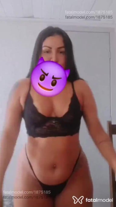 Acompanhante mulher com cabelo castanho de olhos castanhos em Serra - Julia