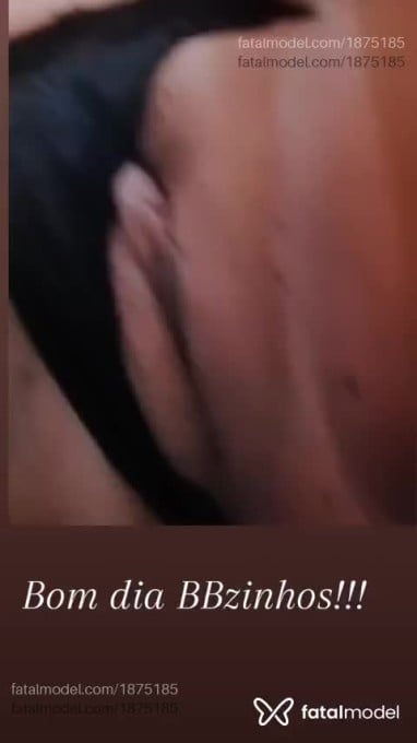 Acompanhante mulher com cabelo castanho de olhos castanhos - Julia