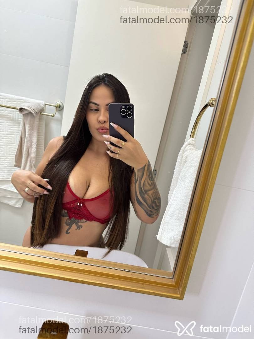 Acompanhante mulher morena (o) de olhos castanhos em Itapema - Bruna