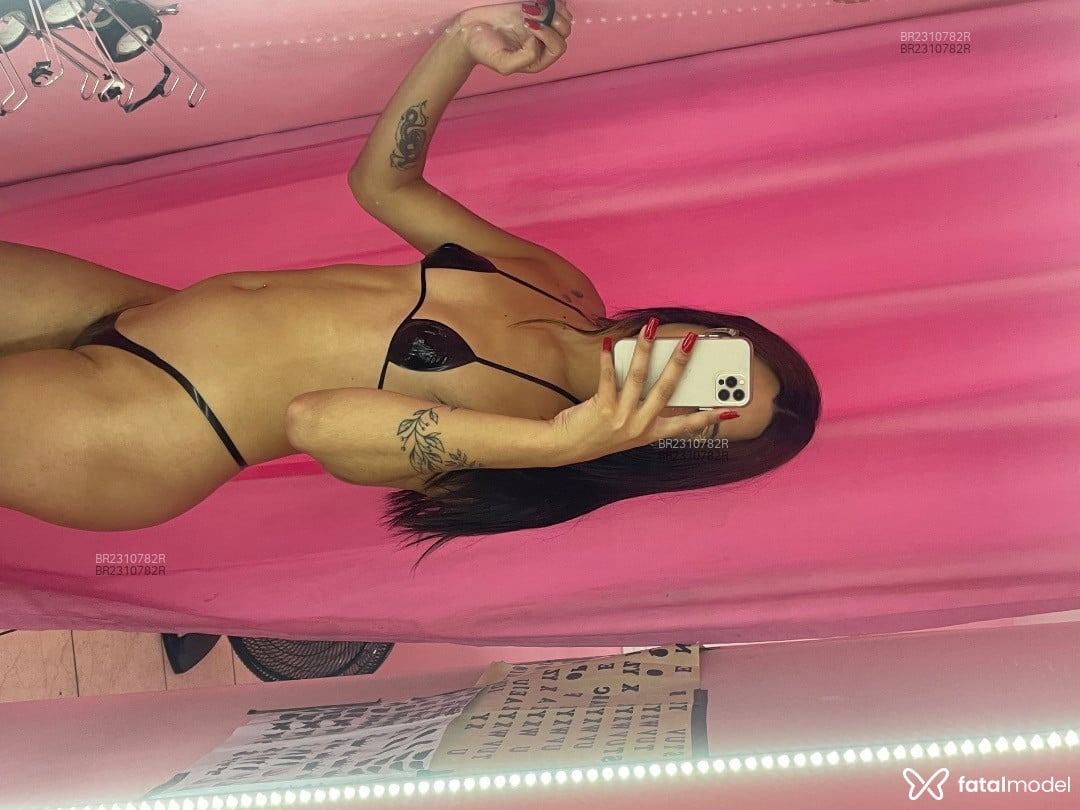 Acompanhante mulher trans morena (o) de olhos pretos em São Paulo - Agatha Santos