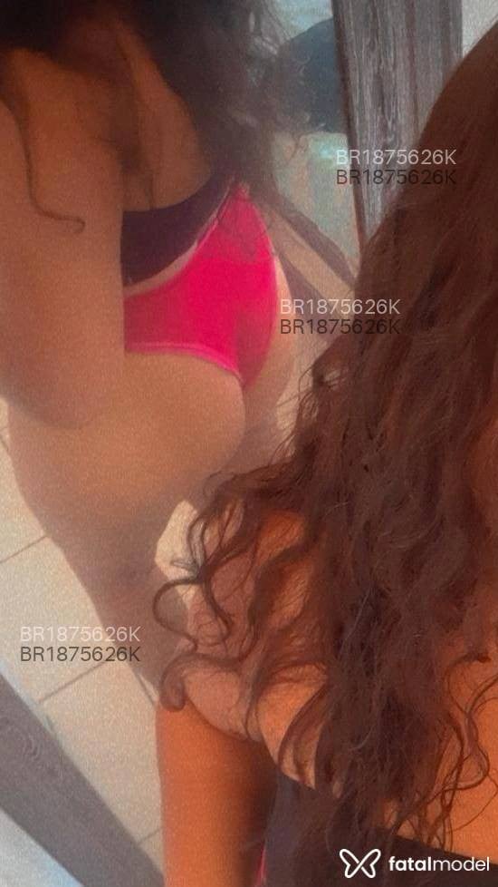 Acompanhante mulher com cabelo castanho de olhos castanhos - Crislleny