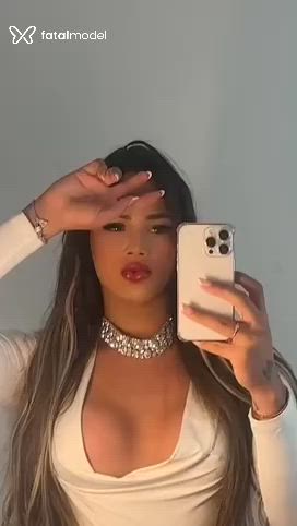 Acompanhante mulher trans morena (o) de olhos pretos - Amayla Fernandes