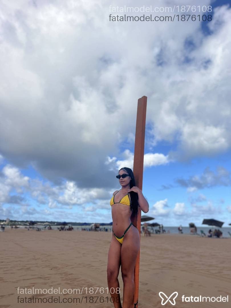 Acompanhante mulher morena (o) de olhos pretos em João Pessoa - Iris leal