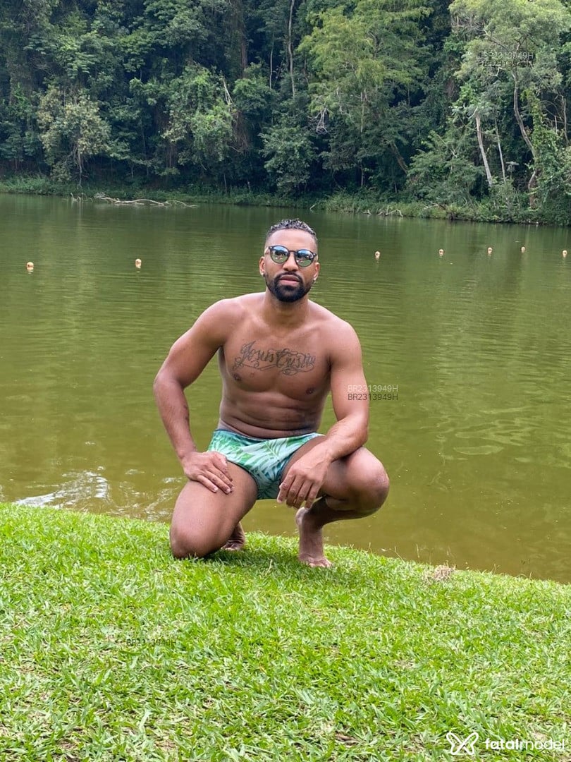 Acompanhante homem morena (o) de olhos castanhos em Sumaré - Thomas Castro