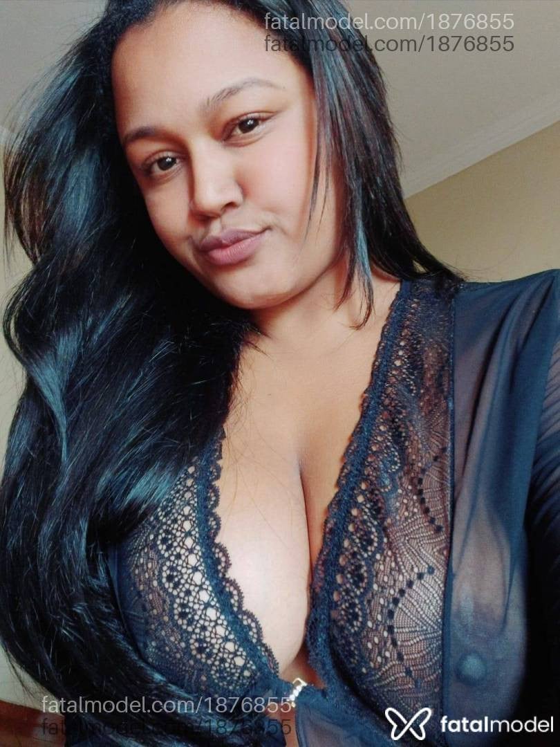 Acompanhante mulher morena (o) de olhos castanhos - Paulinhaa